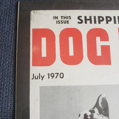 Portadas de revistas vintage con impresiones de perros, fotos de libros, bocetos en color blanco y negro - Imagen 227 de 398