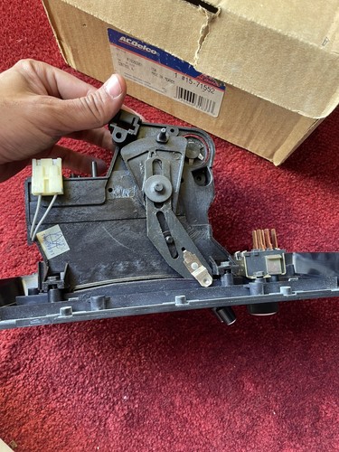 NOS GM 87-90 Chevrolet Caprice Climate Heater Controls Without Defogger 15-71552 - Picture 7 of 12