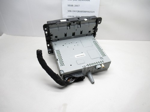 2015-2018 Jeep Renegade Receiver XM w Display Screen VP1 07356543170 OEM - Picture 4 of 6