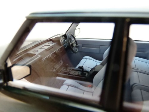 RANGE ROVER Classic vert anglais 1/18 1988 V8 RHD - Foto 3 di 7