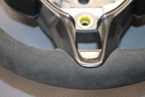 LENKRAD HYUNDAI I30N  NEU BEZIEHEN NEUBEZIEHEN ALCANTARA - Bild 2 von 11