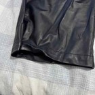Foto 5 di 16