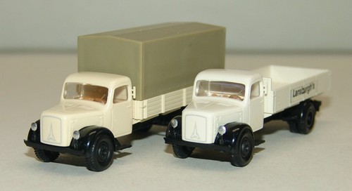 2 HO 1:87 UNMARKED PLASTIC MAGIRUS TRUCKS LORRIES OPEN & COVERED (L20)