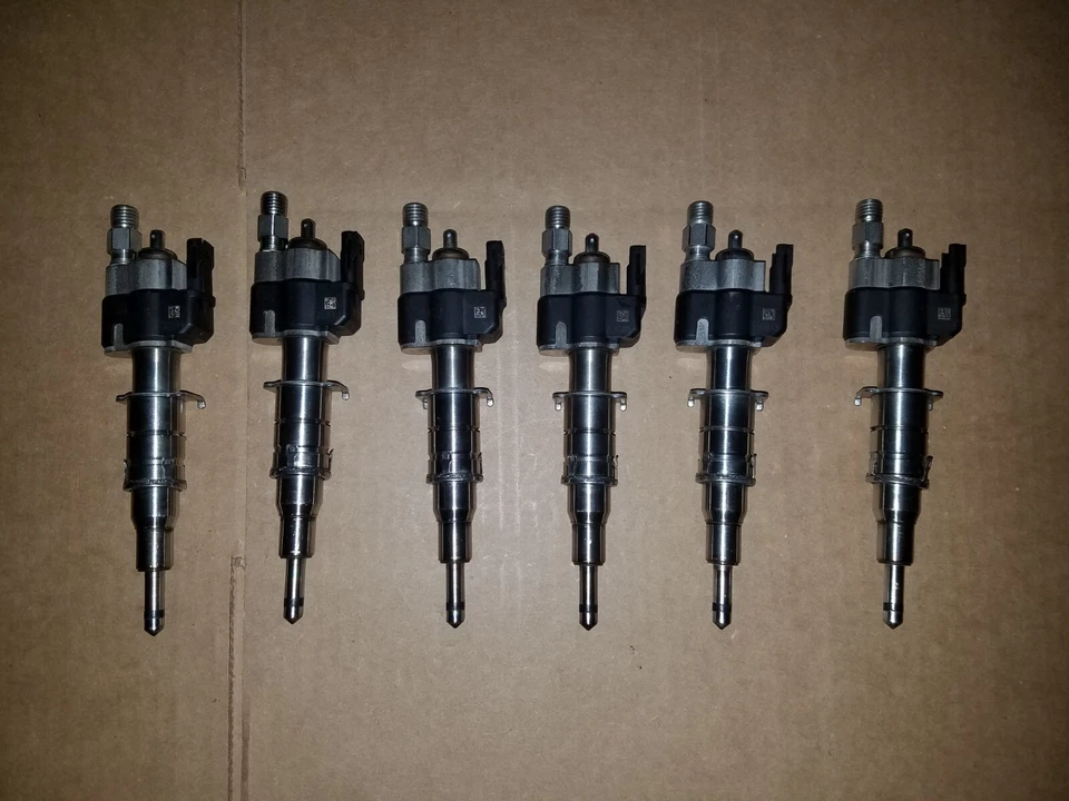 07-13 BMW N54 135I 335I 535I INYECTOR COMBUSTIBLE ALTA PRESIÓN 13537585261 ÍNDICE 12 Foto 2 de 4