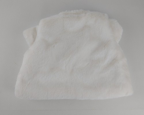 Gymboree Girls White Faux Fur Shrug/Vest 5T, Winter, Soft, Plush - Picture 2 of 5