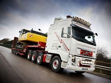 Cars 2009 volvo fh16 700 84 uk spec tractor Desk Mat Stitched
