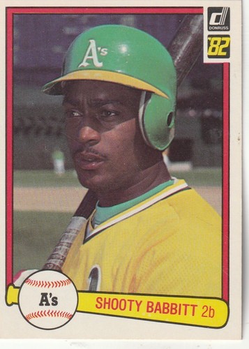 FREE SHIPPING-1982 Donruss Shooty Babitt (Name misspelled Babbitt on front) #556
