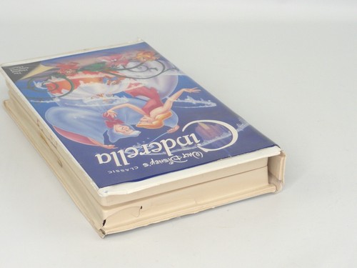 Cinderella Walt Disney Classic Black Diamond VHS Tape 1988 - Picture 6 of 10
