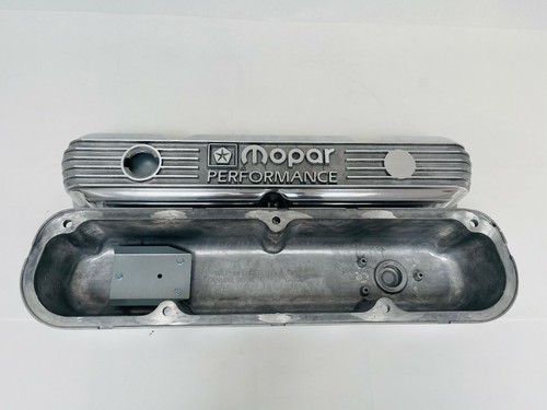 NOS Mopar 318 340 360 Polished Die-Cast Aluminum Valve Covers & Logo Breathers - Picture 5 of 7