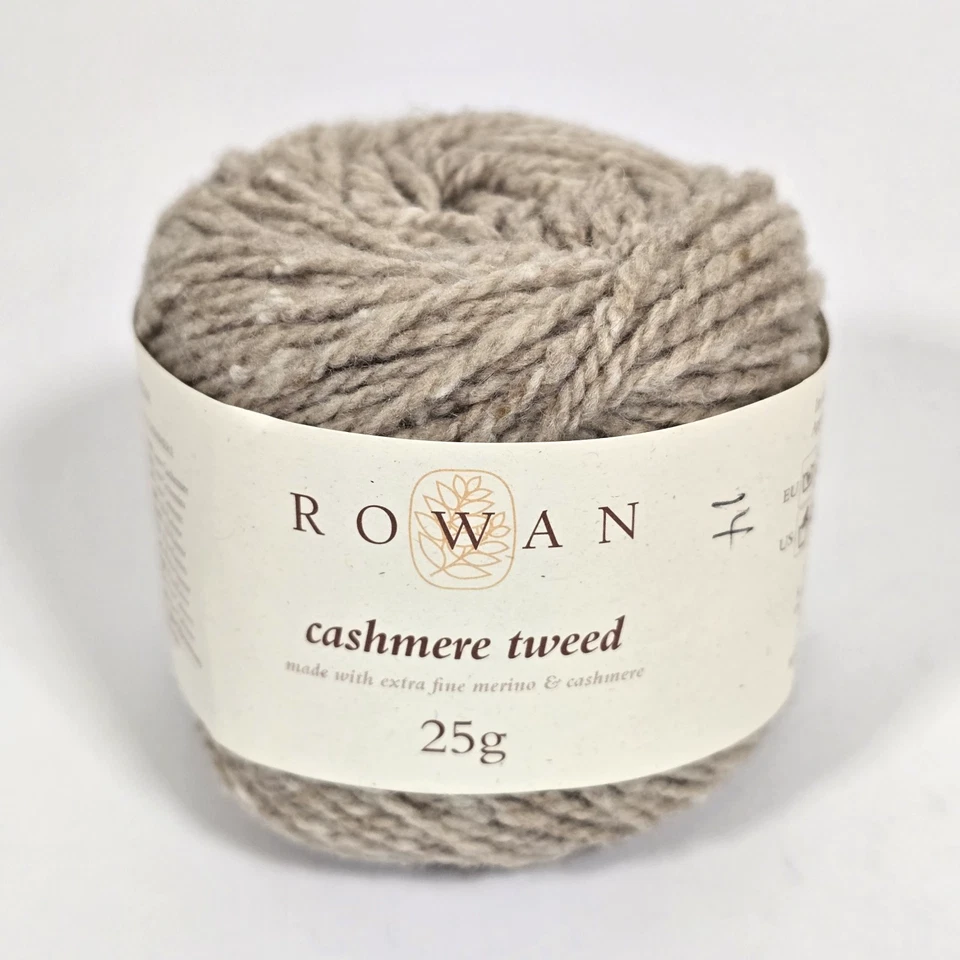ROWAN CACHEMIR TWEED 00001 AVENA 80% LANA MERINO 20% CACHEMIR 25g 96 yardas 2 PASTELES Foto 2 de 4