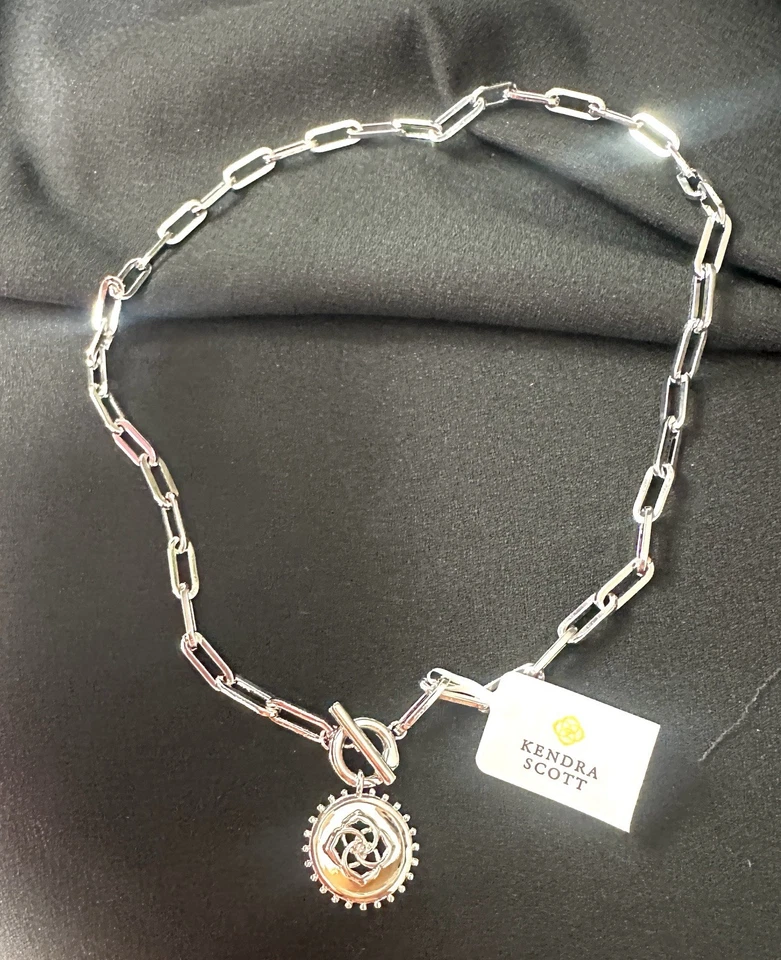 Collar Kendra Scott Linked / Charm / Brielle / Rodio  Foto 3 de 4