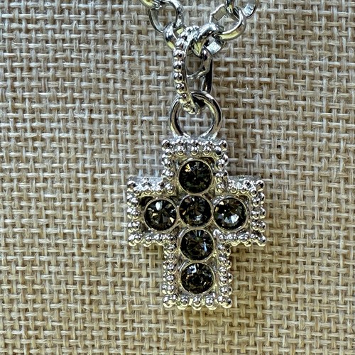Collana Premier Designs Croce Crocifisso con Strass Pendente - Foto 2 di 10
