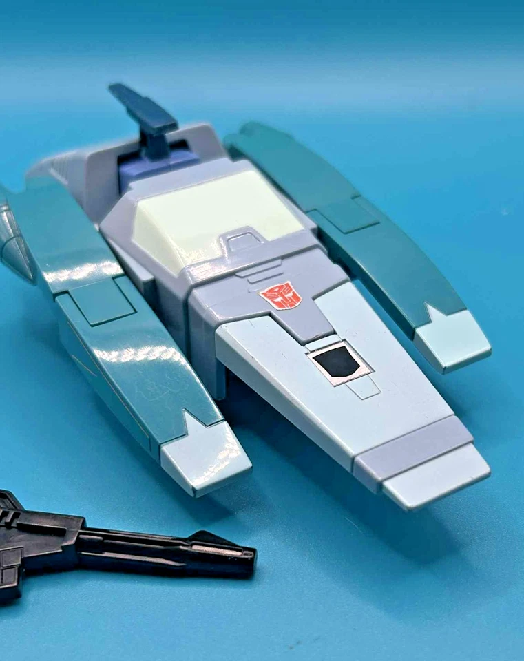 G1 Transformers - Blurr - Hasbro de colección '86 COMPLETO con escudo y pistola Foto 2 de 4