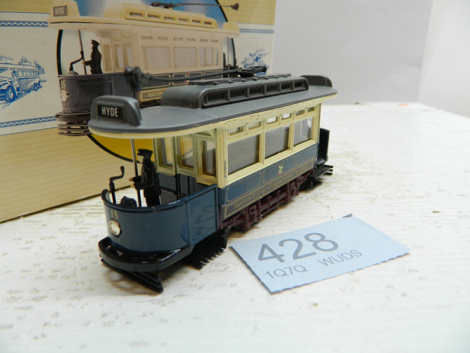 Picture 3 of 6