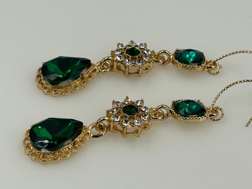 Emerald Green Rhinestone Drop Earrings Gold Tone Dangle - Picture 3 of 6