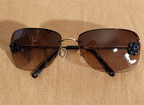 CHANEL FLower Sunglasses Made In Italy 🇮🇹  - Picture 13 of 13