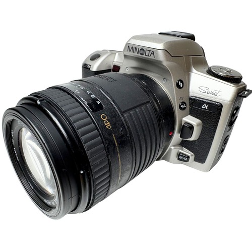 Minolta Dynax 5 / a Sweet 35mm SLR + Sigma 70-210 UC APC (A-mount) Tested, Japan - Picture 1 of 16