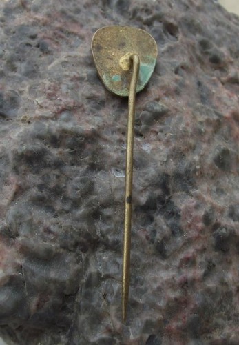 1964 Tokyo Japan Summer Olympic Games Discus Thrower Athlete Souvenier Pin Badge - Picture 2 of 6