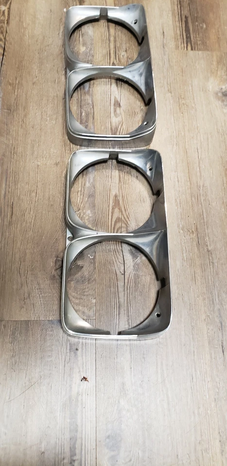 1969 1970 CADILLAC ELDORADO HEADLIGHT DOORS CHROME BEZELS PAIR  GM OEM - Image 4 of 4