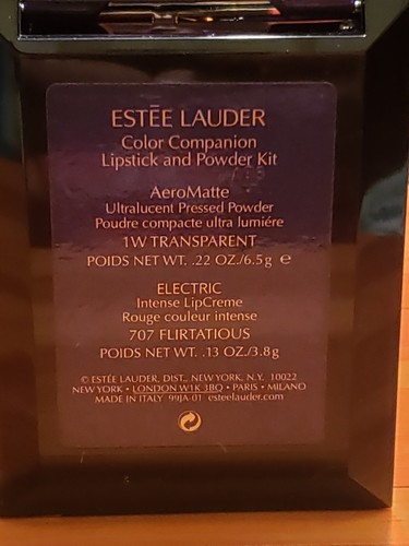 Lápiz labial coqueto Estee Lauder Color Companion y polvo de 1 W exclusivo de viaje - Imagen 18 de 19
