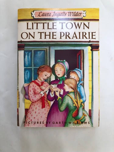 Laura Ingalls Wilder Mixed Paperback Lot Little Town On The Prairie + 2 More! GC - Imagen 2 de 12