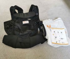 Ergonomic baby carrier