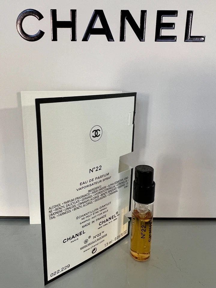 CHANEL Les Exclusifs De Chanel Eau de Parfum.05oz/1.5ml TARJETA DE MUESTRA - AUTÉNTICA Foto 2 de 3
