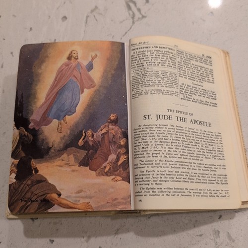 Vintage 1956 Catholic Family Holy Bible New Catholic Edition NEW Old - Picture 12 of 19
