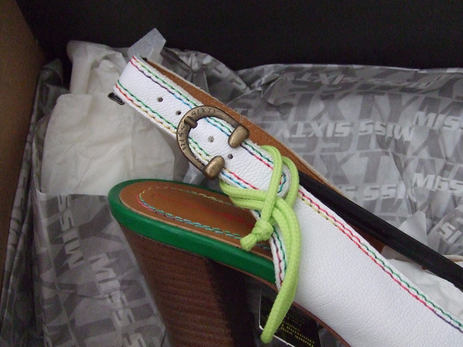 NIB NIB NIB Miss Sixty Matisse White Open Peep Toe Slingback Platform Sandal Heel 38 7.5 40cbbb NIB NIB NIB Miss Sixty Matisse White Open Peep Toe Slingback Platform Sandal Heel 38 7.5 40cbbb