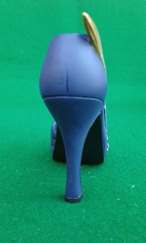 JUST THE RIGHT SHOE by RAINE - SELECTION OF COLLECTABLE MINIATURE LADIES SHOES. - Picture 193 of 198