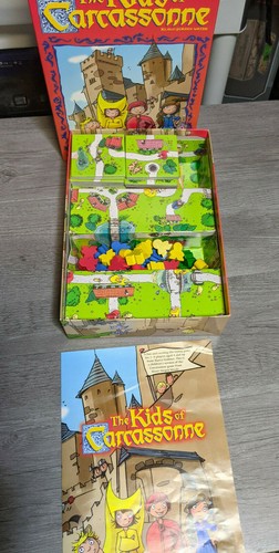 MISSING 1 GREEN MEEPLE The Kids Of Carcassonne Board Game Rio Grande Games - Picture 2 of 3