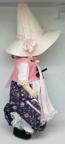 Madame Alexander Mother Goose 6” Figurine Doll #90220 - Picture 2 of 5