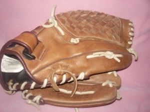 mizuno mvp youth