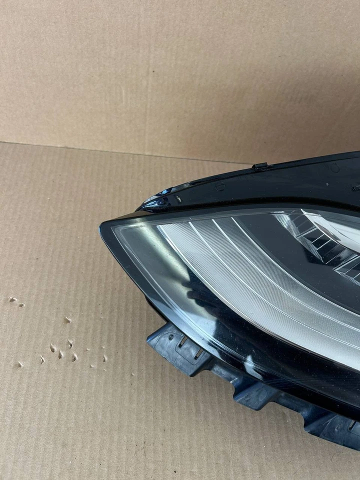 2017-2024 Tesla Model 3 Y Front Left Hand Driver Side Headlight 1077371-00-L OEM - Image 4 of 4