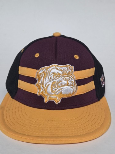 Bellmore Merrick Bulldogs eng anliegende Game Tek Mütze Größe Medium - Bild 1 von 7