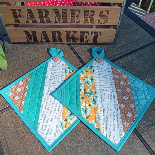 TOPFLAPPEN HEISSPAD SET - HANDARBEIT GESTEPPT (2) - BLUMENMIX STOFFE AQUA - Bild 2 von 3