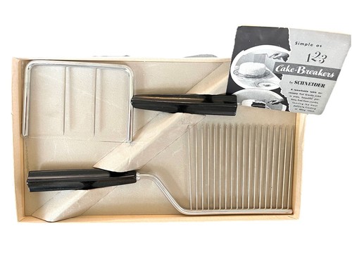 Vtg Schneider Cake Breaker Server & Cheese Slicer Original Box Bakelite Handles