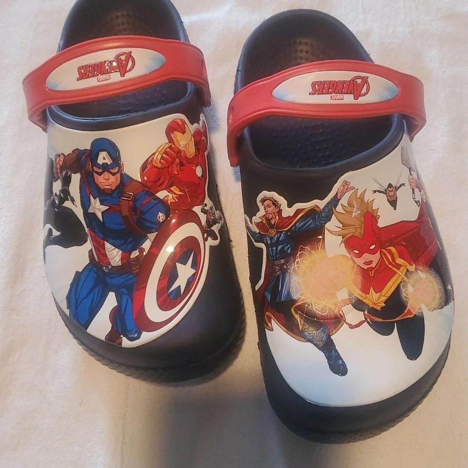 Crocs Marvel Kids Talla Zuecos J3 Foto 2 de 4