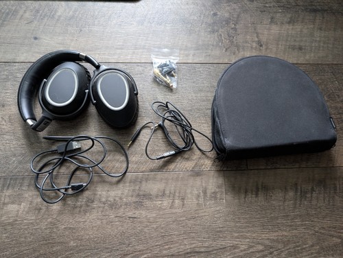 Sennheiser PXC 550 Over-Ear Wireless Bluetooth Headphones W/ Case & Accessories - Picture 1 of 2