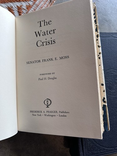 The water crisis Senator Frank E Moss hardcover vintage - Picture 6 of 8