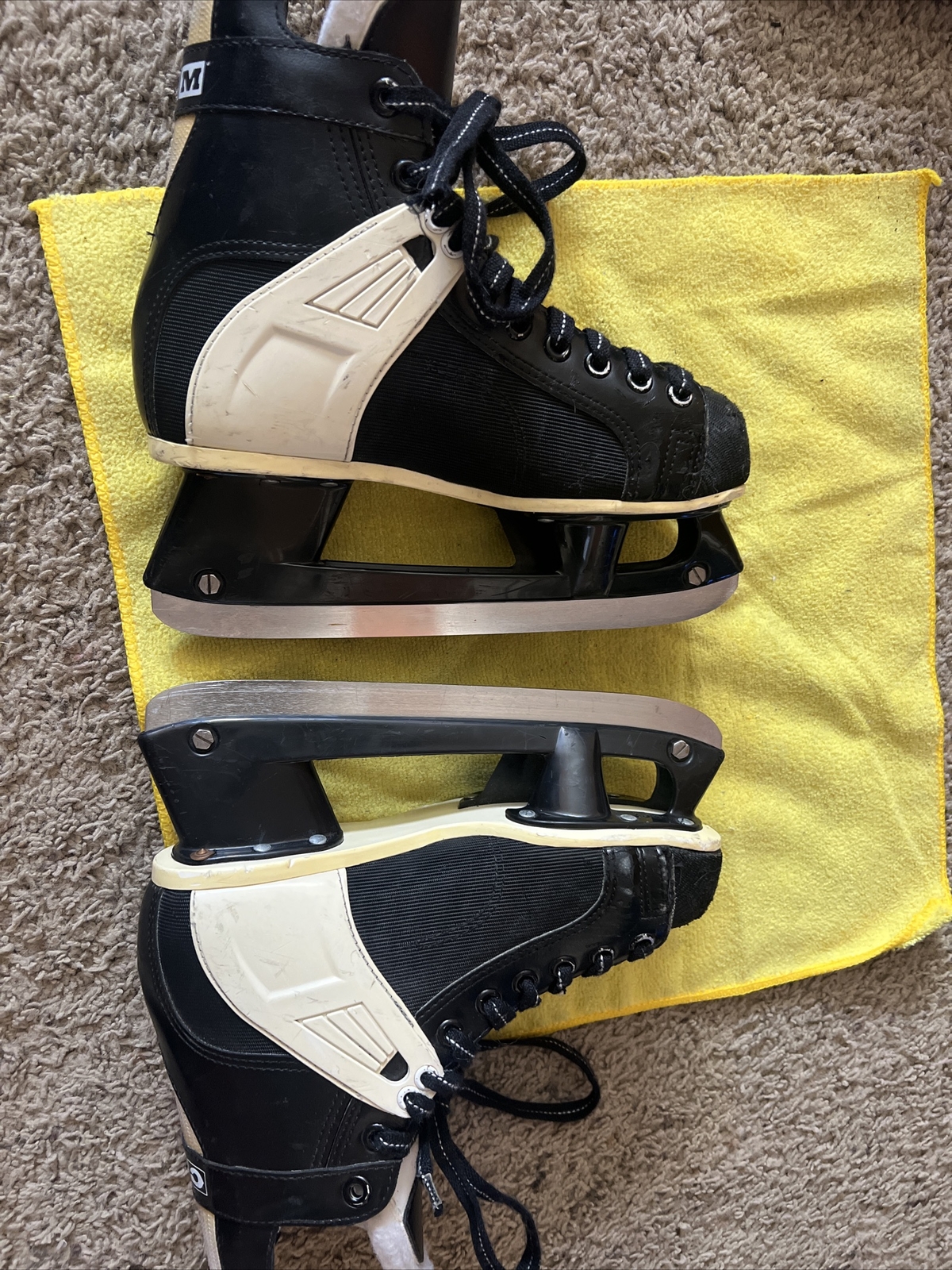 CCM Tacks 352 Pro 3 Lite Hockey Skates Not Sure The Size? Maybe 68 US