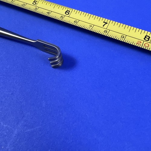 MSI Precision Ophthalmic Eyelid Retractor E2090 - Picture 4 of 9