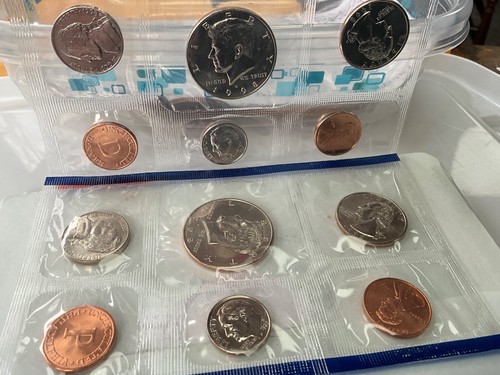 THE 1998 UNCIRCULATED COIN SET: THE UNITED STATES MINT W/TWO PLASTIC HOLDERS - Picture 19 of 19