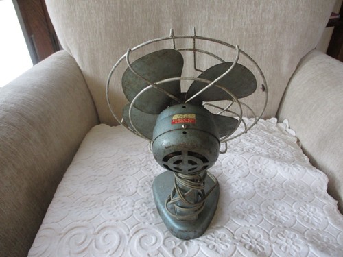 Vintage Kemco Industries St. Louis Model 1-201 Electric Desk Fan WORKS - Picture 3 of 14