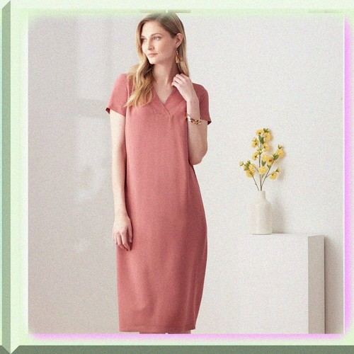 Elegant V-Neck Dress Kit: Easy Sewing Pattern for Sizes 16-24, Classic White - Picture 5 of 7