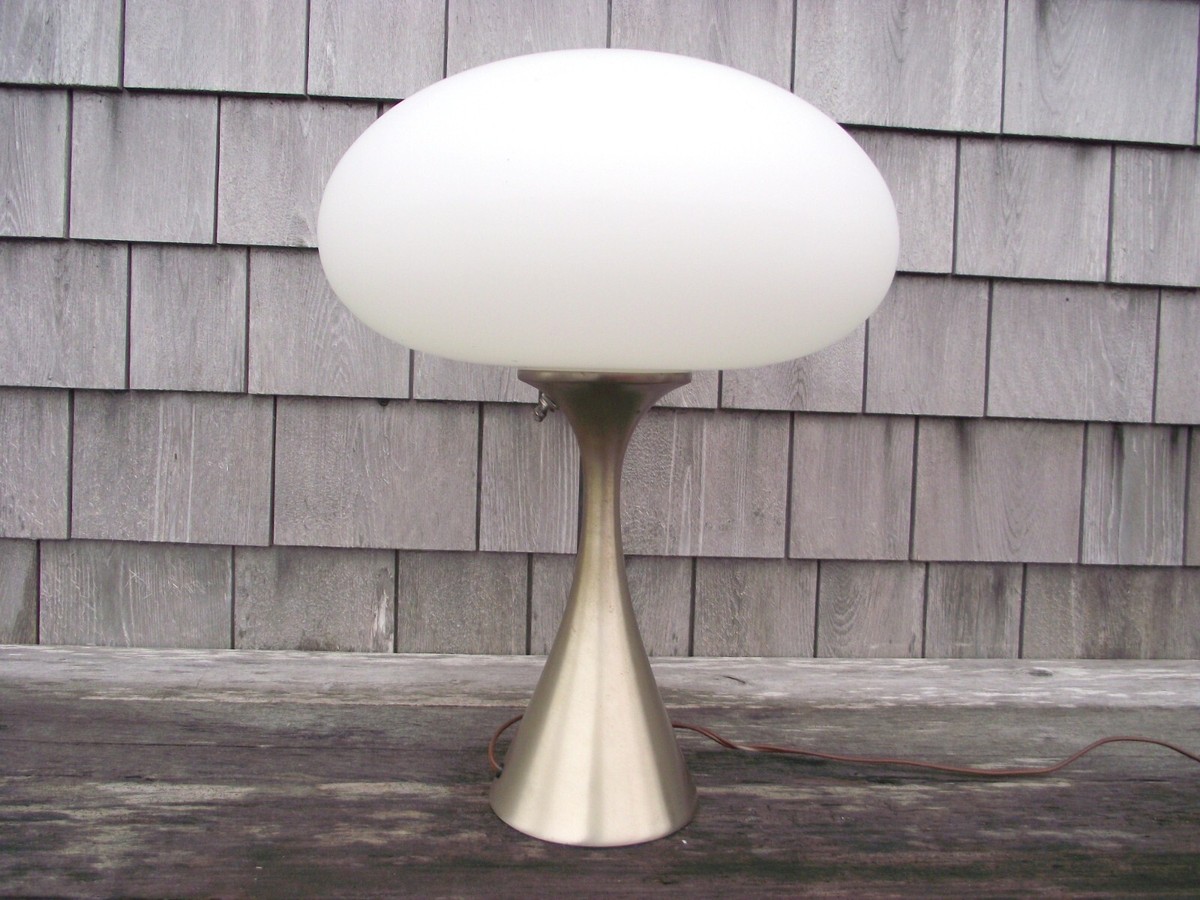 Laurel Mushroom Lamp ローレル マッシュルーム ライト Laurel Chrome Base & Frosted Glass Shade Mushroom Lamp | Danish