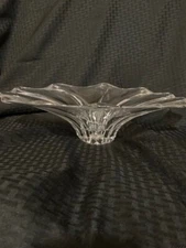Elongated centerpiece bowl, very unique. no cracks or chips, BEAUTIFUL!