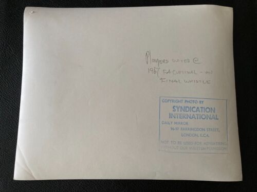 Original 1967 Pressefoto Chelsea vs Tottenham Hotspur FA Cup Finale FRAUEN - Bild 2 von 2