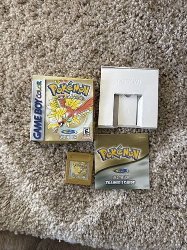 Pokemon Gold Version (Nintendo Game Boy Color) Complete Box Booklet & Game - Picture 1 of 12