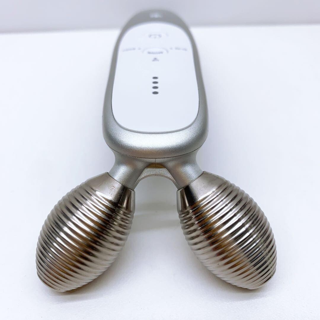 Medicube Age-R Derma EMS Shot Face Massager Skin Care Beauty